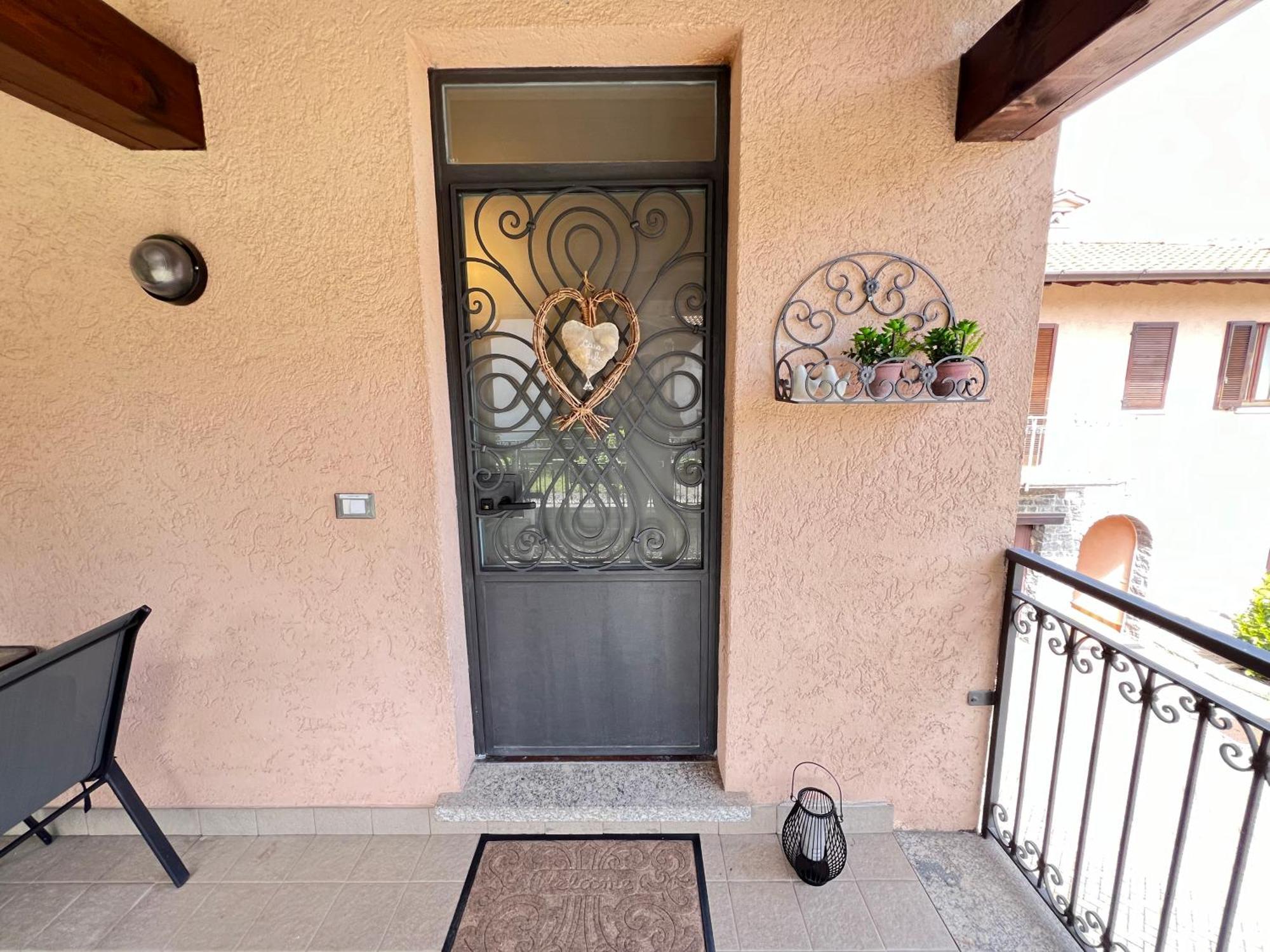 L'Acero Rosso - Giardino Privato E Box Auto Villa Menaggio Exteriör bild