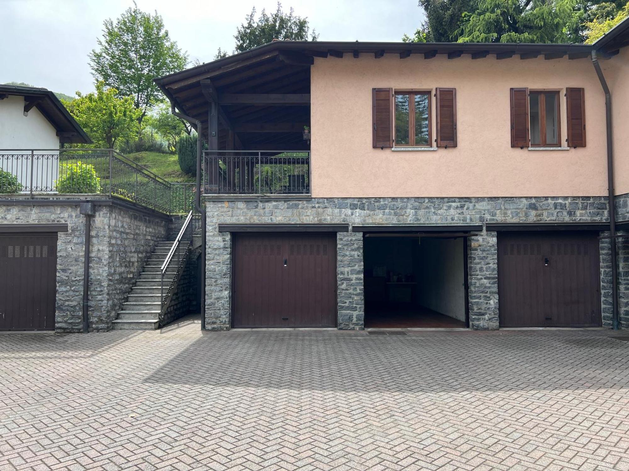 L'Acero Rosso - Giardino Privato E Box Auto Villa Menaggio Exteriör bild